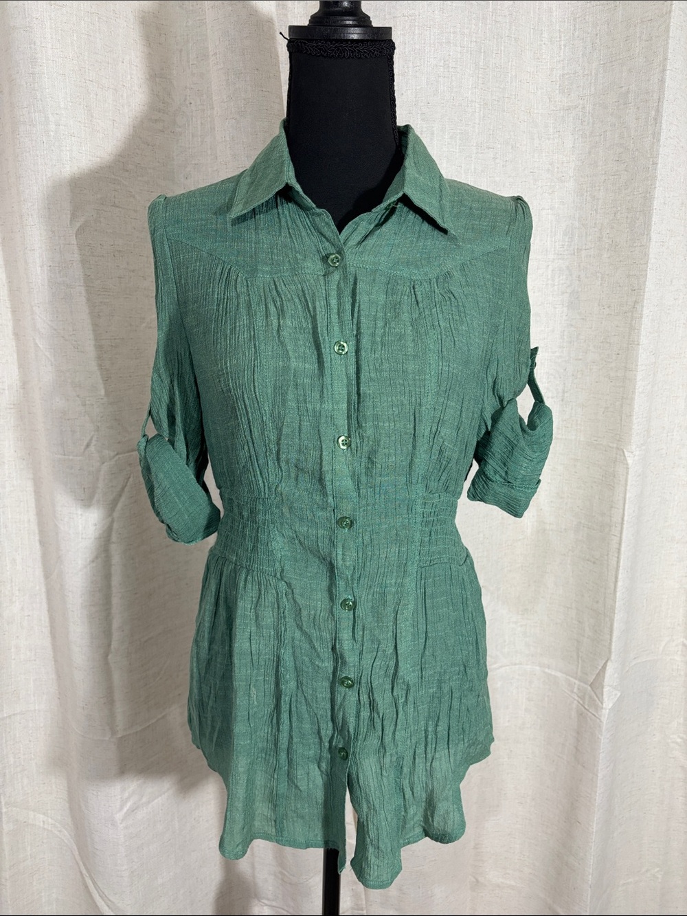Sacred Threads Green Button-Front Collared Women's Top